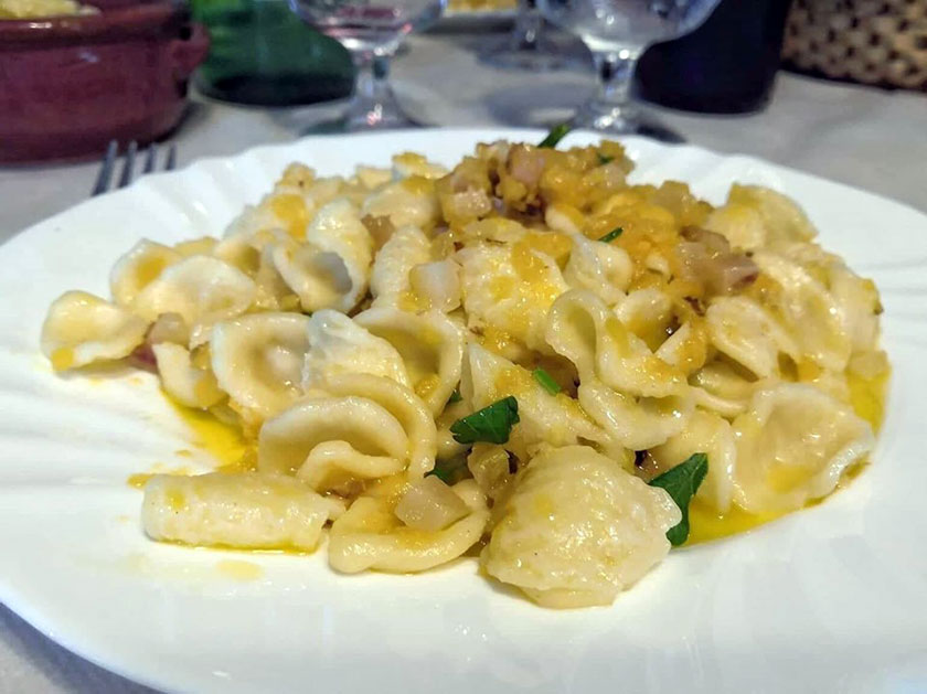 Orecchiette zucca noci e pancetta