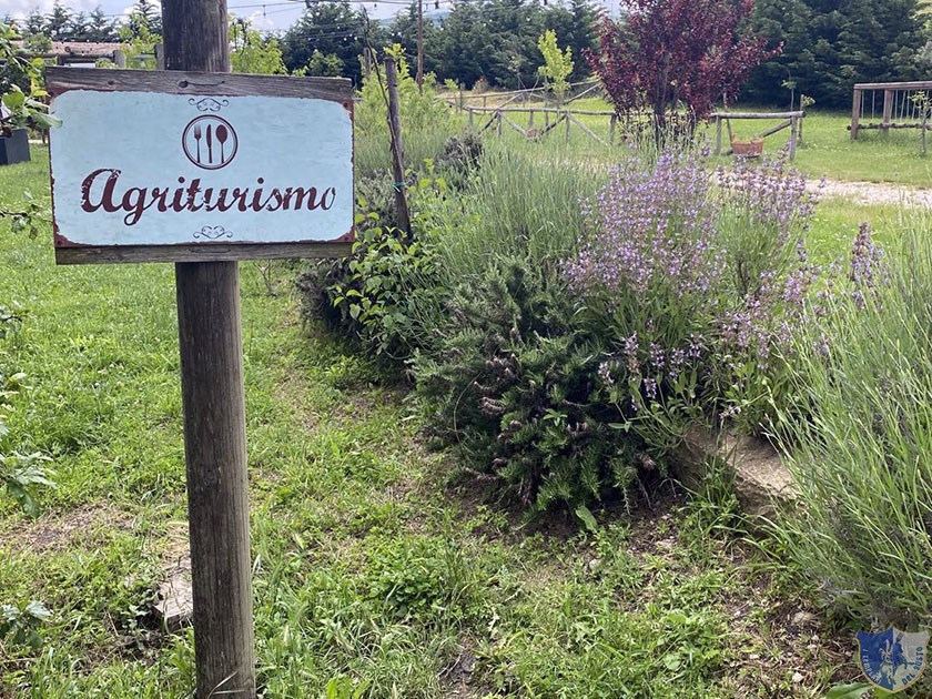 Agriturismo Piana delle Mandrie Bovino Caratteristica Insegna Esterna