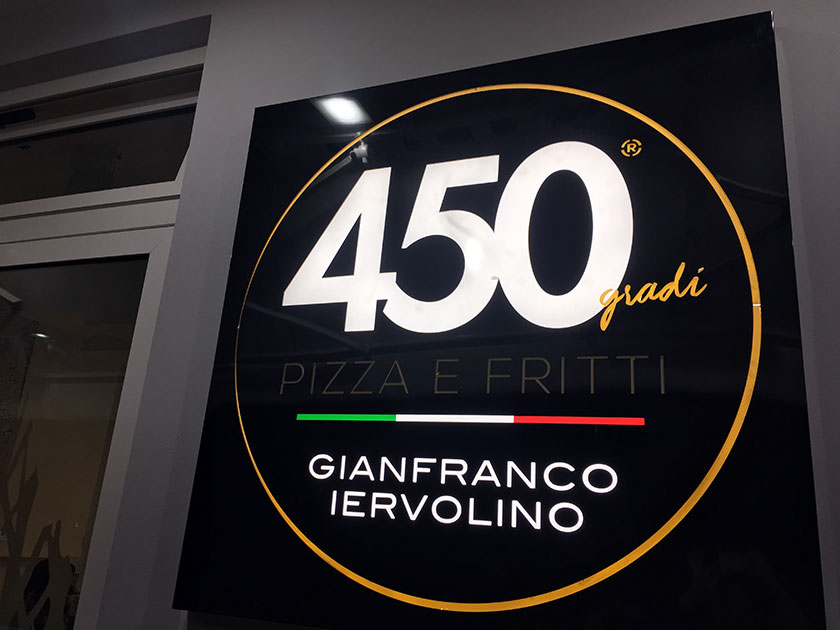 450 Gradi di Gianfranco Iervolino . Pomigliano dArco Na Insegna esterna