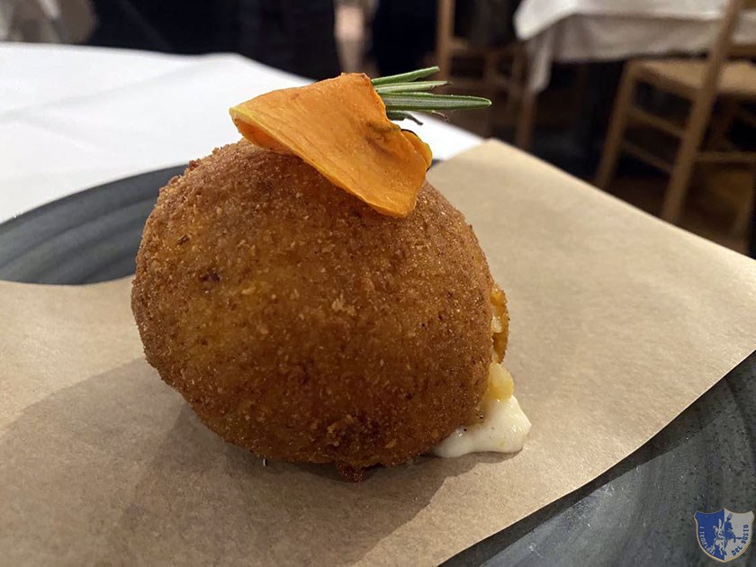 Arancino stagionale con zucca e provola