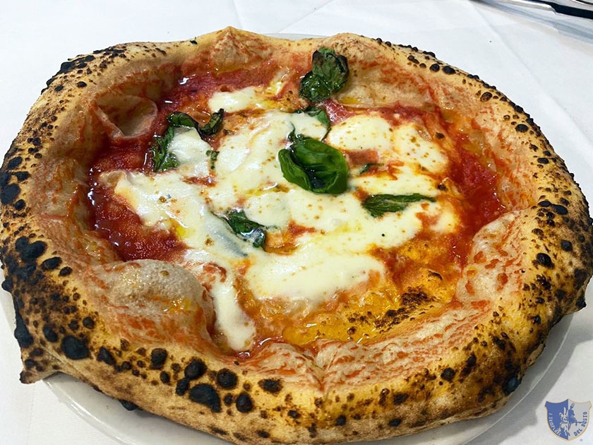 Pizza margherita