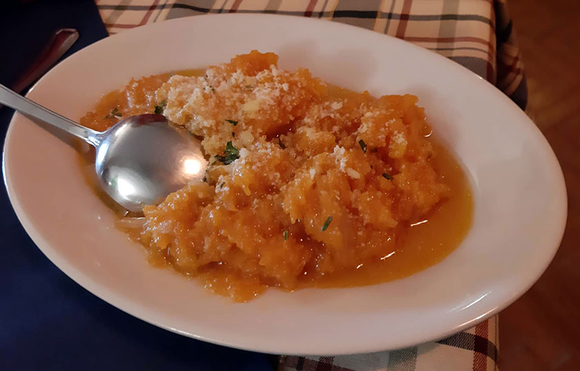 Zuppa di cipolle e zucca