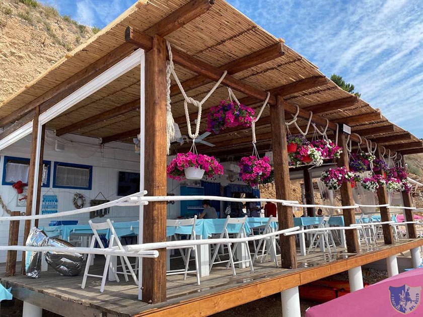 Ristorante Lido Cala Rosa Struttura sulla spiaggia