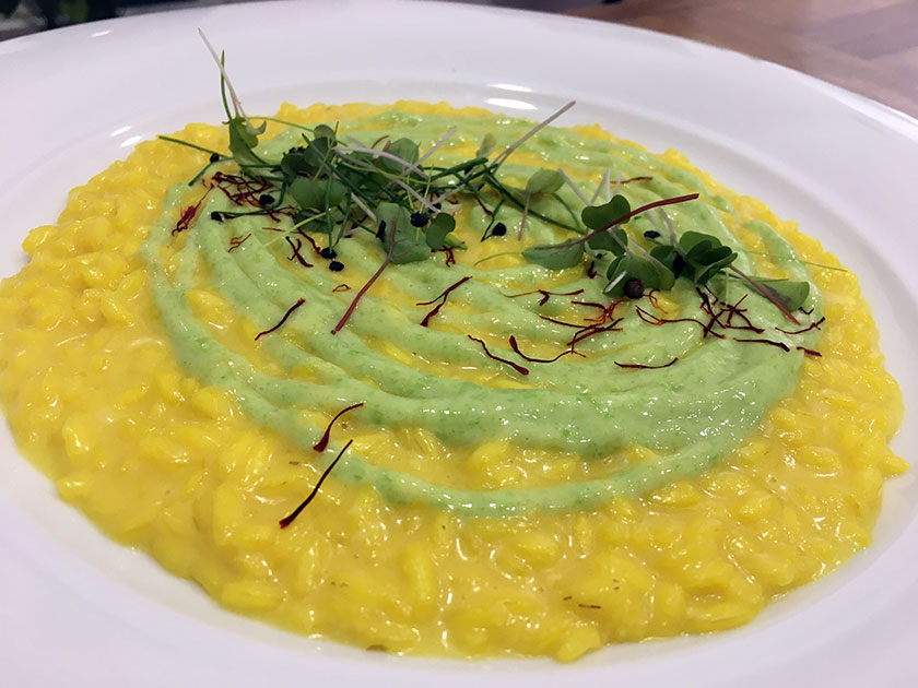 Risotto allo zafferano con piselli