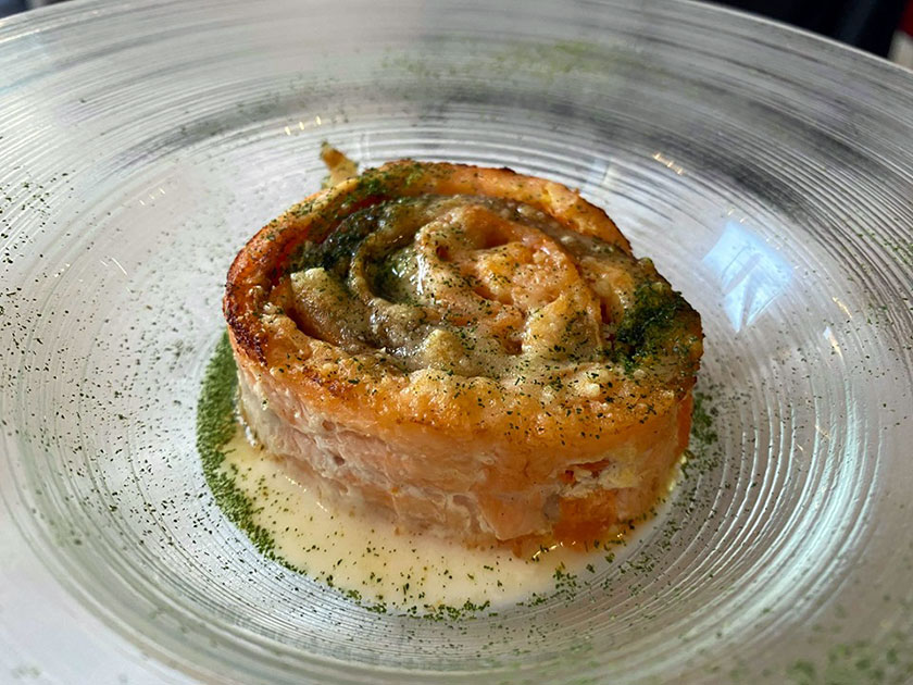 Roll di salmone zucca e provola