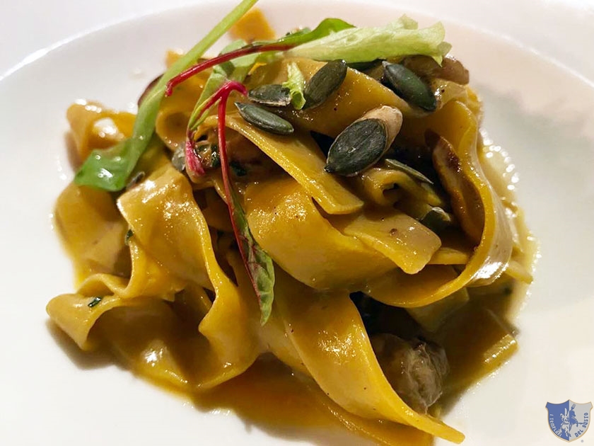 Tagliatelle handmade con zucca e porcini