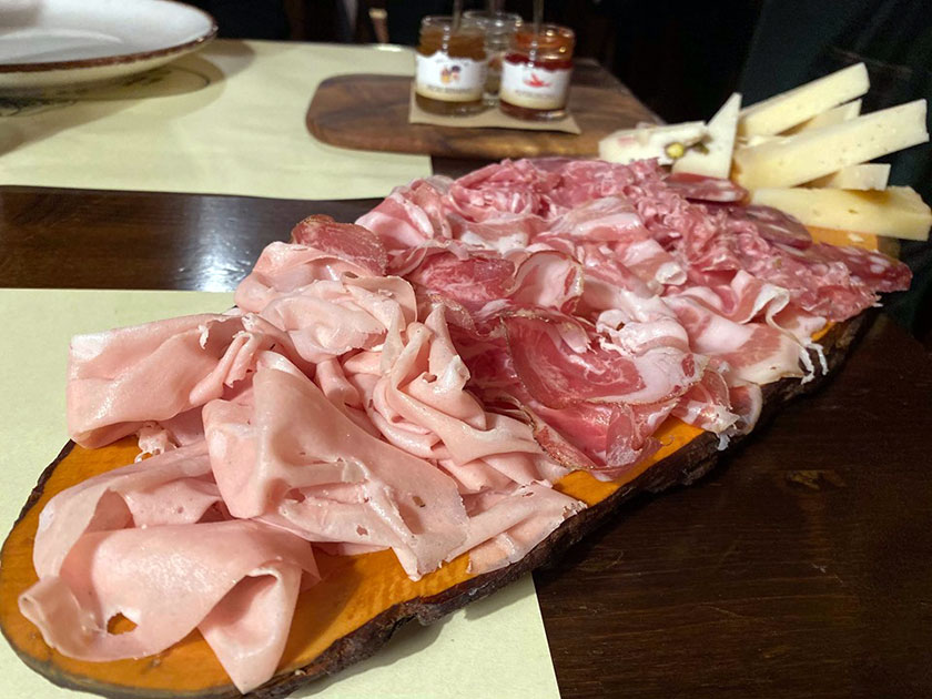 Tagliere di salumi e formaggi