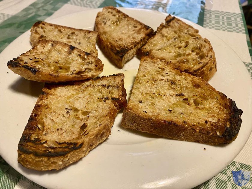 Bruschette con olio Evo molisano e sale