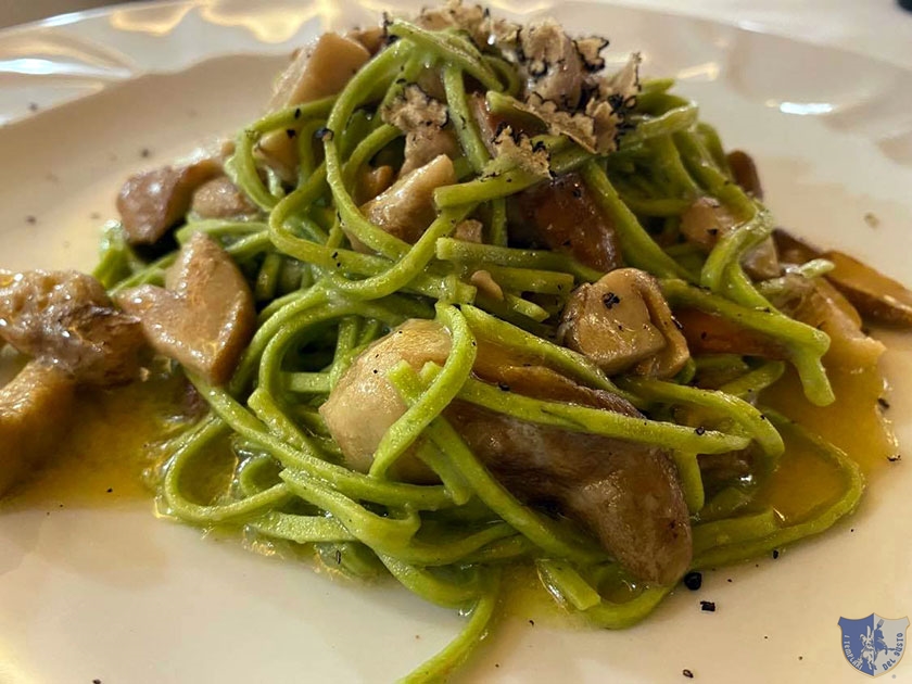 I tagliolini allortica con porcini e tartufo