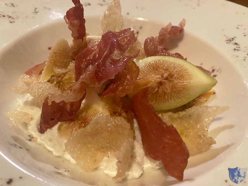 Mousse di ricotta fichi e prosciutto