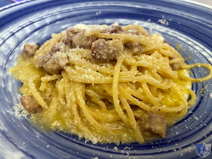 Spaghetti alla carbonara di tonno rosso