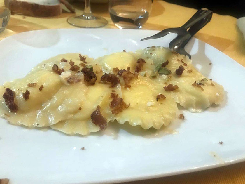 Ravioli burro e pancetta