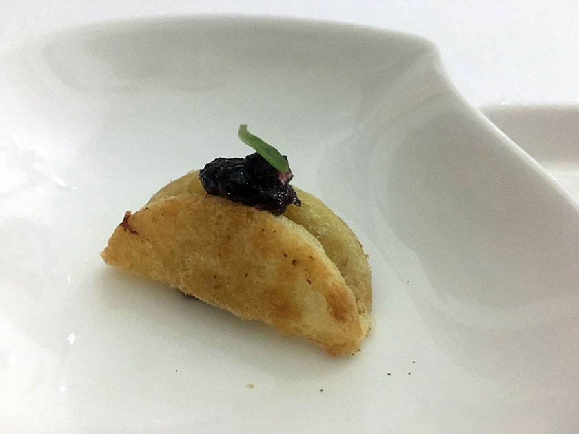 mini tacos di baccalà con marmellata di cipolla rossa di Tropea