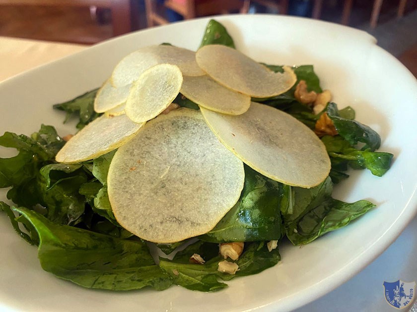 Insalatina di rucola pere e noci