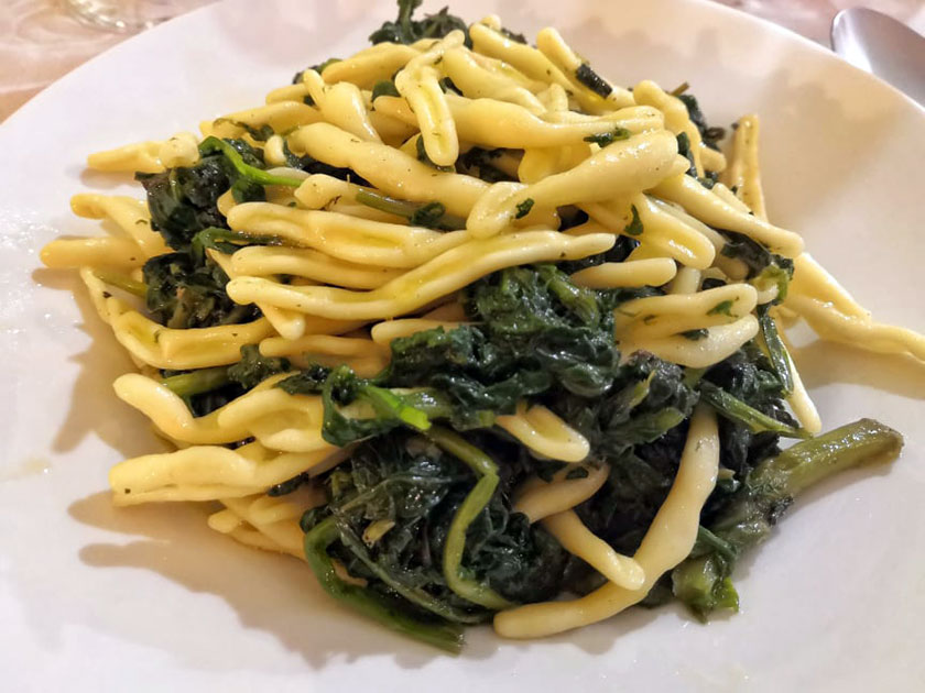 Cavatelli con verdure di stagione