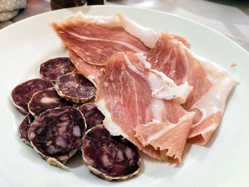 Salsiccia secca e prosciutto