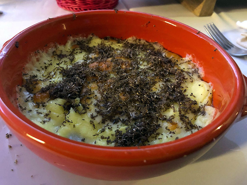 Caciocavallo e tartufo