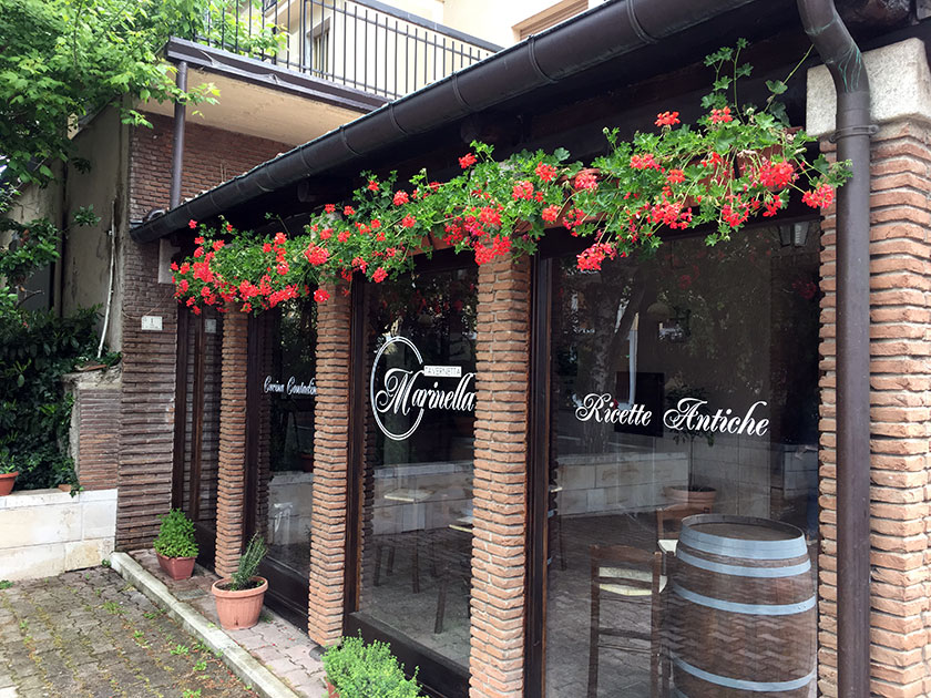 Tavernetta Marinella. San Michele di Serino Av Ingresso