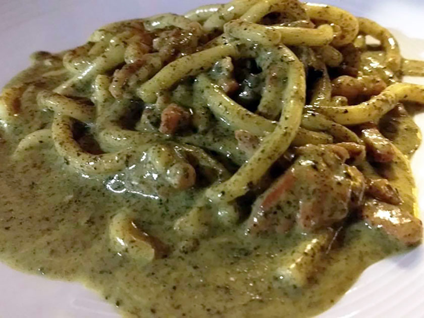 Pici con carbonara senese al tartufo