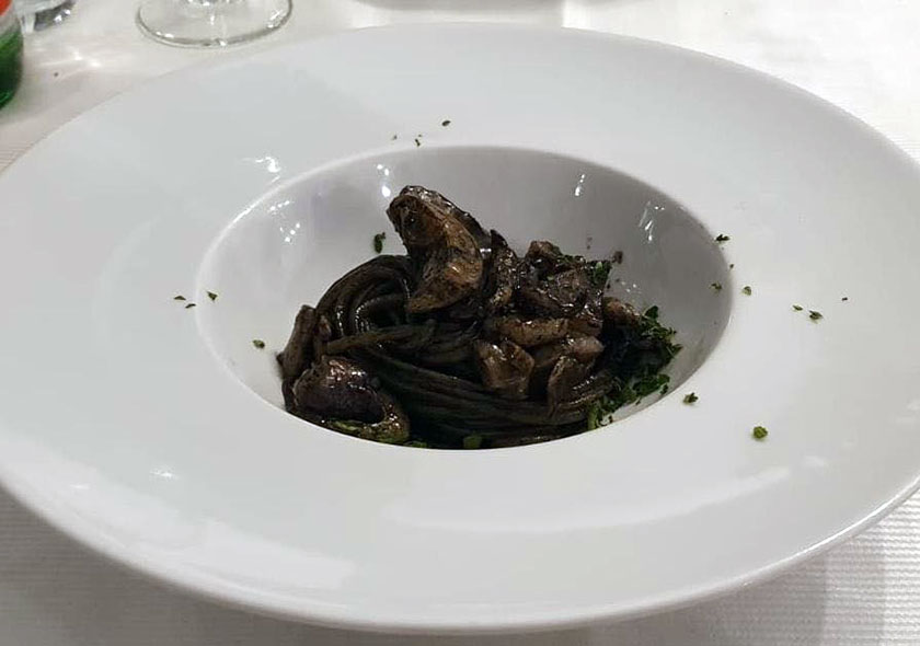 Linguine al nero di seppia