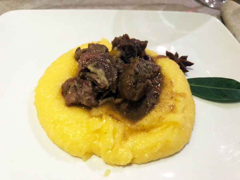 Brasato di manzo su polenta