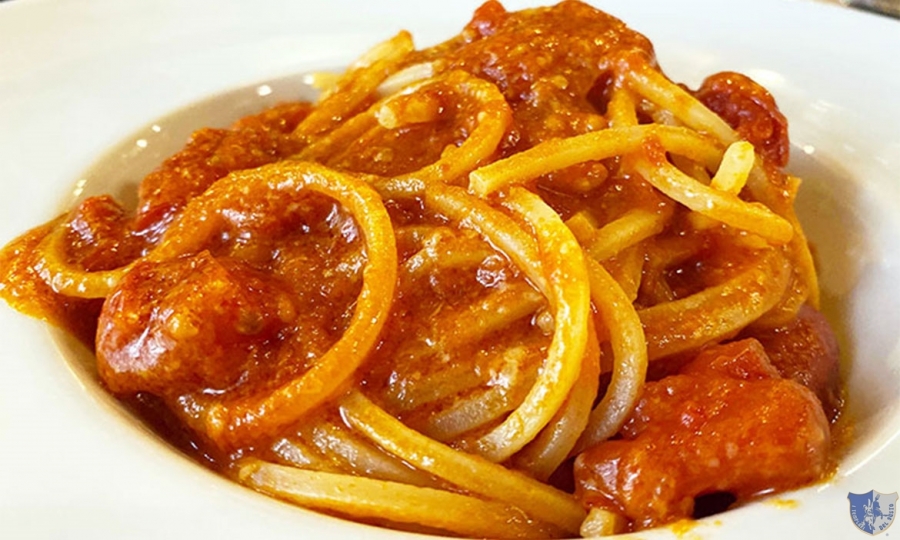 Spaghetti quadrati allo scarpariello 