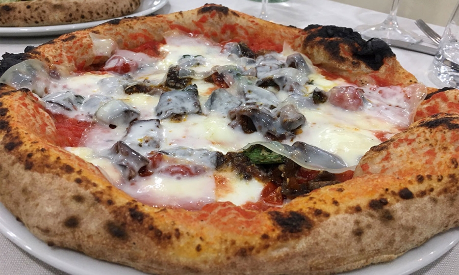 La Pignata. Ariano Irpino - La pizza Parmigiana