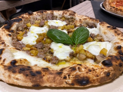 Pizzeria I Vesuviani-Castello di Cisterna (Na)-La paesana