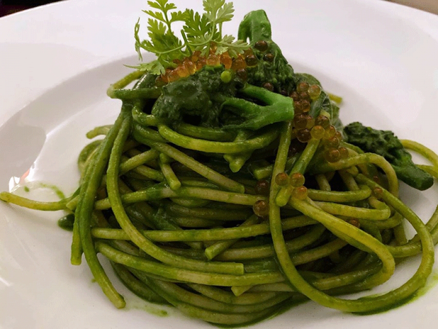 Ristorante Zur Kaisekron-Bolzano-Spaghetti cime di rapa limone e uova di trota