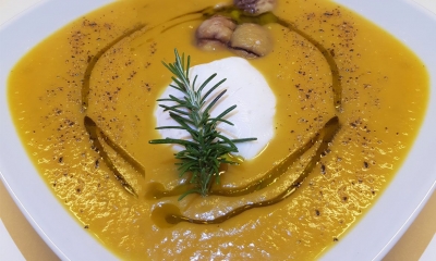 Crema di zucca, uovo pochè e castagne