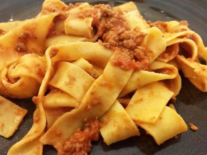 Taverna Il Gozzoviglio. Cortona (Ar)-Pappardelle al ragù d&#039;anatra