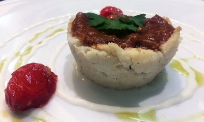 Bocca di Bacco. Cimitile (Na) - vol-au-vent di polenta bianca macinata a pietra con ragù di cinghiale macerato al ginepro.