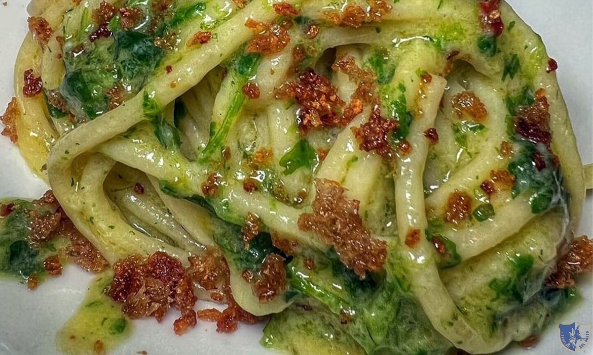 Spaghetti con la crema all'aglio, olio e peperoncino