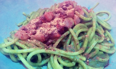 Ristorante Evù. Vietri sul Mare (Sa) - Spaghettoni con crema di broccoli, colatura di alici di Cetara e tartare di gamberi crudi