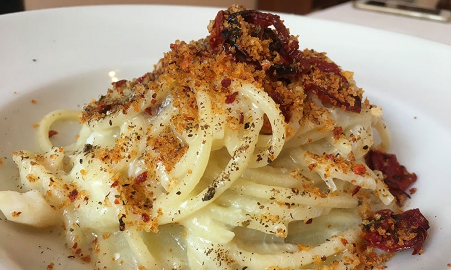 Ristorante La Pergola (Av) - Spaghetti con baccalà, crema di patate, peperone crusco e polvere di capperi