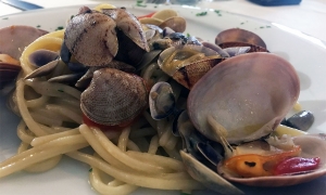 Taverna Brudi. Pozzuoli (Na) - Spaghettoni con i frutti di mare 