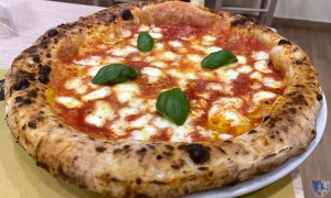 Pizzeria Pulcinella. Pomigliano D&#039;Arco- La Margherita 