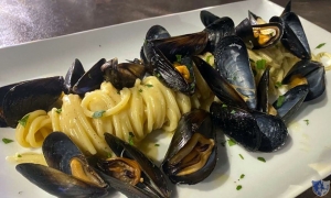 24 posti. Avellino - Spaghetti con cozze, cacio e pepe