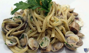 Scialatielli con vongole e porcini 