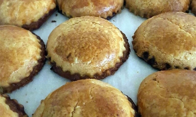 Biscotti con confettura di mela annurca