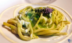 Pater Familias Ristorante. Paternopoli (Av) - Maccaronara alla crema di piselli menta e burrata