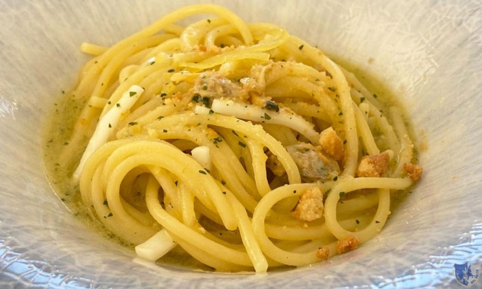Ristorante Vista Mare. Trani (Bt). Ottima cucina di mare e pescato freschissimo con affaccio sul porto.