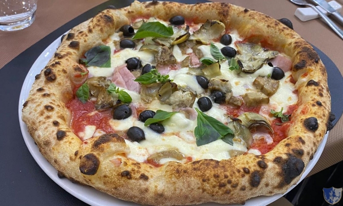 La Pignata 2.Zero. Ariano Irpino (Av). Qui anche la pizza merita, evoluzione della tradizione.