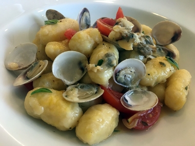 Ristorante Pensando A te. Baronissi (Sa) - Gnocchi di patata di Montoro con lupini di mare, origano e pomodorino datterino